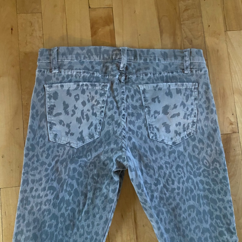 Current/Elliott The Stiletto Gray Leopard Jeans - Picture 8 of 9